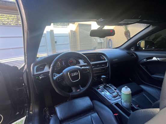 AUDI-S5-2009