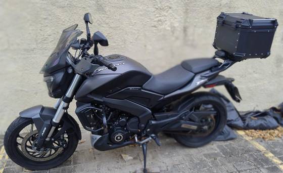 BAJAJ DOMINAR 400 