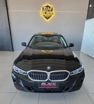 BMW-320i-2022