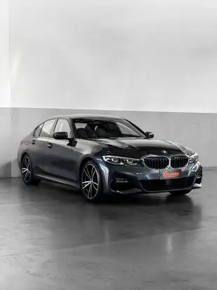 BMW-320i-2019