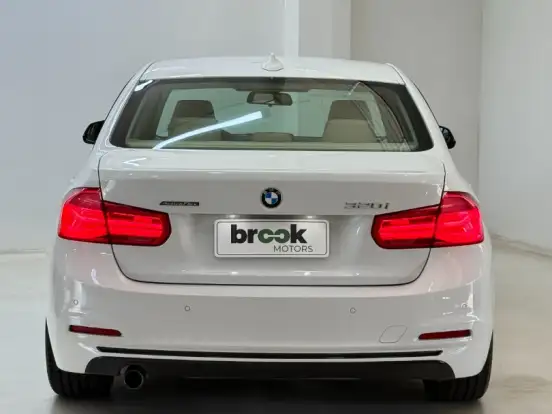 BMW-320i-2.0 SPORT 16V TURBO ACTIVE FLEX 4P AUTOMÁTICO BMW-320i-2017