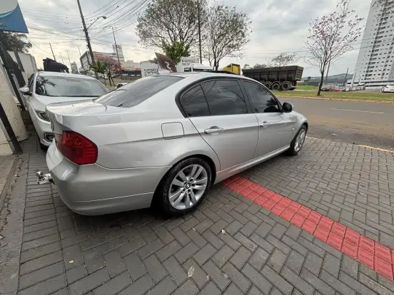 BMW-320i-2.0 TOP 16V GASOLINA 4P AUTOMÁTICO BMW-320i-2008