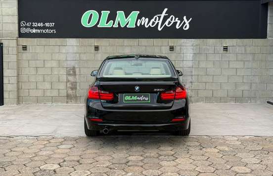 BMW-320i-2014