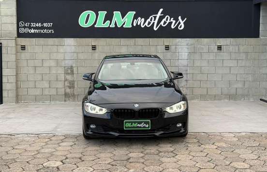 BMW-320i-2014