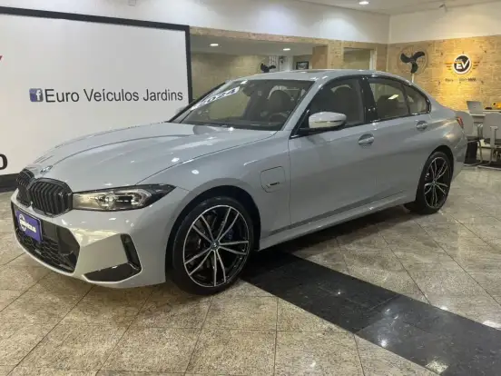 BMW-330e-2.0 16V TURBO HÍBRIDO M SPORT AUTOMÁTICO BMW-330e-2023