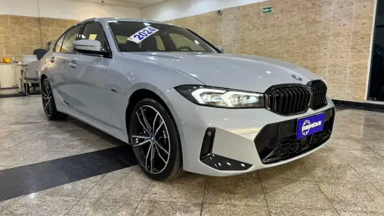 BMW-330e-2023