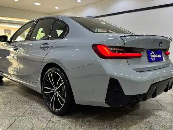 BMW-330e-2.0 16V TURBO HÍBRIDO M SPORT AUTOMÁTICO BMW-330e-2023