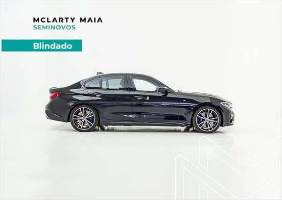 BMW-330e-2020