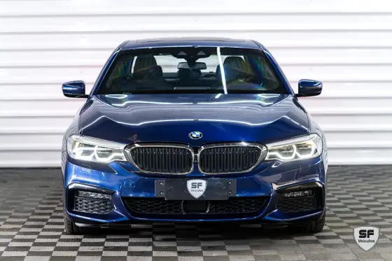 BMW 540i 3.0 24V TURBO GASOLINA M SPORT AUTOMÁTICO BMW 540i 3.0 24V TURBO GASOLINA M SPORT AUTOMÁTICO