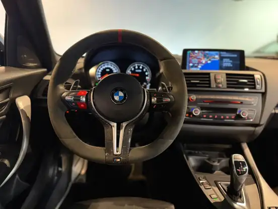 BMW-M 135i-3.0 24V TURBO GASOLINA 4P AUTOMÁTICO BMW-M 135i-2014