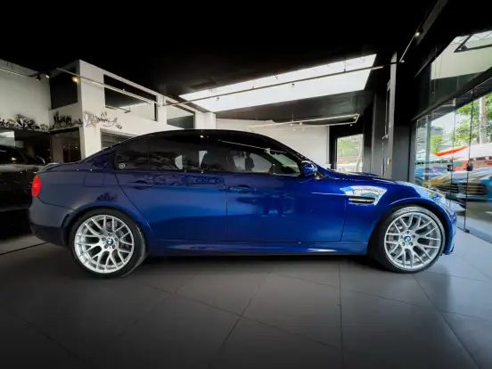 BMW-M3-2008