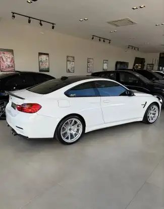 BMW-M4-2014