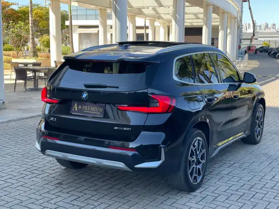 BMW-X1-2.0 16V TURBO GASOLINA SDRIVE20I X-LINE STEPTRONIC BMW-X1-2023