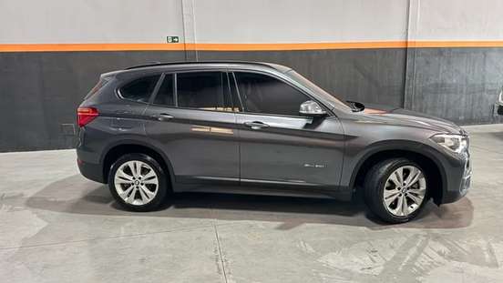 BMW-X1-2.0 16V TURBO ACTIVEFLEX SDRIVE20I 4P AUTOMÁTICO BMW-X1-2017