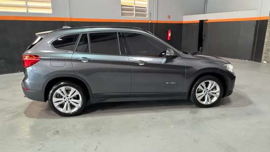 BMW-X1-2.0 16V TURBO ACTIVEFLEX SDRIVE20I 4P AUTOMÁTICO BMW-X1-2017