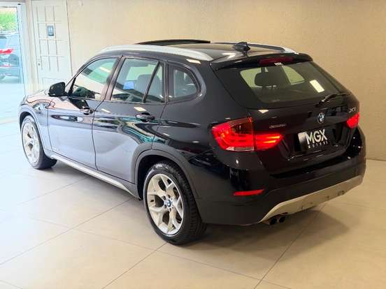 BMW-X1-2.0 16V TURBO ACTIVEFLEX SDRIVE20I 4P AUTOMÁTICO BMW-X1-2015