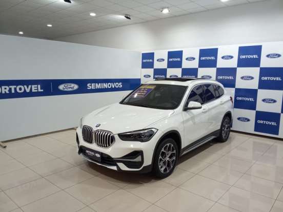BMW-X1-2.0 16V TURBO ACTIVEFLEX SDRIVE20I X-LINE 4P AUTOMÁTICO BMW-X1-2020