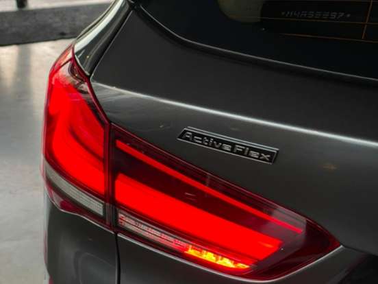 BMW-X1-2.0 16V TURBO ACTIVEFLEX SDRIVE20I X-LINE 4P AUTOMÁTICO BMW-X1-2020