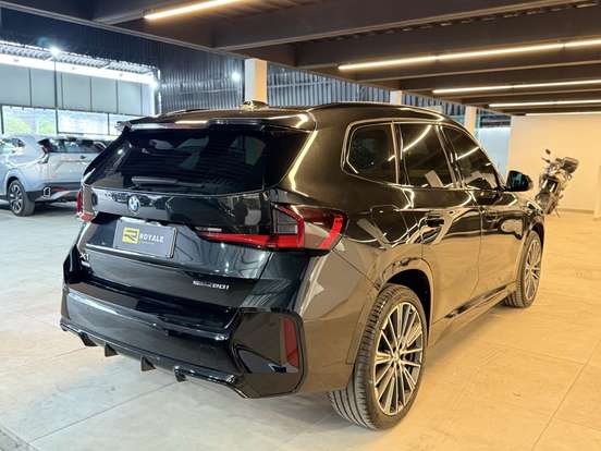 BMW-X1-2023