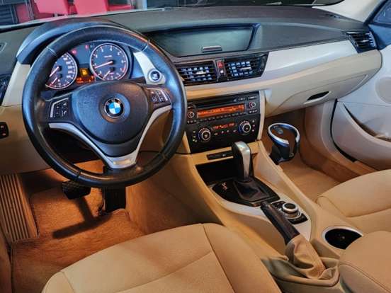 BMW-X1-2013