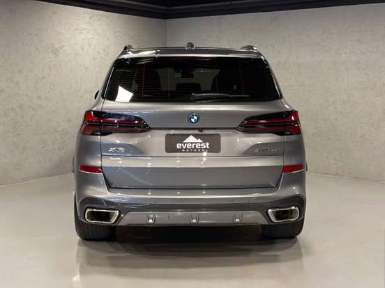 BMW-X5-3.0 I6 TURBO HÍBRIDO XDRIVE50E M SPORT AUTOMÁTICO BMW-X5-2024