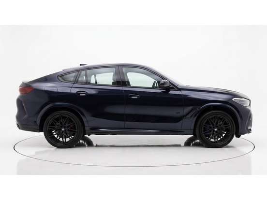 BMW-X6-2022