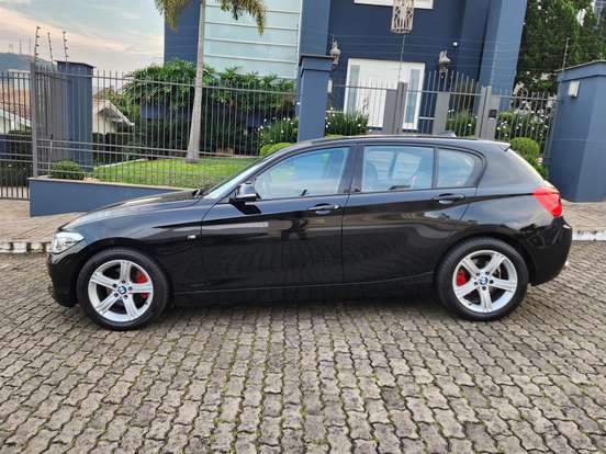 BMW-120i-2015