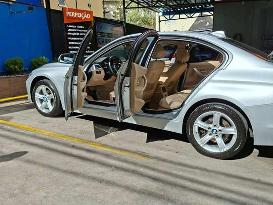 BMW-320i-2.0 16V TURBO ACTIVE FLEX 4P AUTOMÁTICO BMW-320i-2014