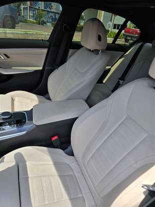 BMW-320i-2024