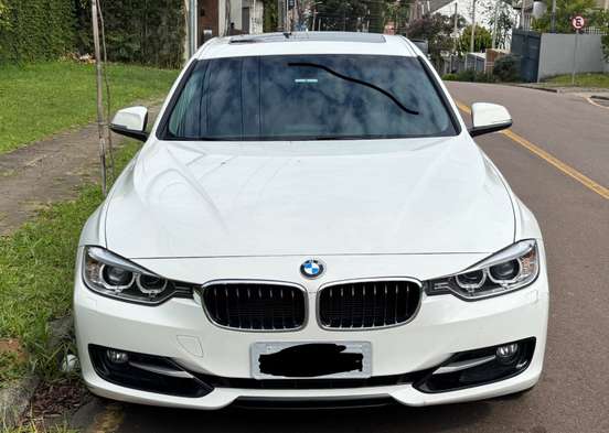 BMW-320i-2015