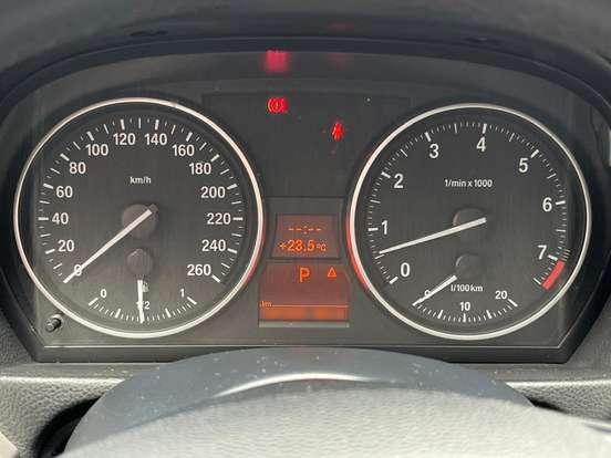 BMW-325i-2.5 SEDAN 24V GASOLINA 4P AUTOMÁTICO BMW-325i-2008