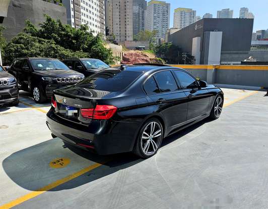 BMW-328i-2017
