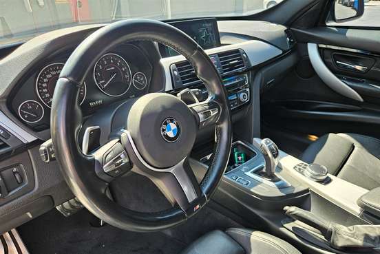BMW-328i-2017