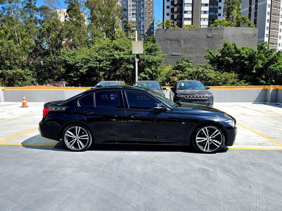 BMW-328i-2017