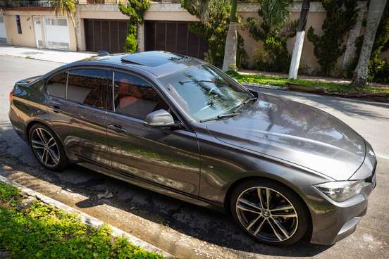 BMW-328i-2017