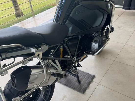 BMW-R 1250 GS ADVENTURE TRIPLE BLACK BMW-R 1250 GS ADVENTURE TRIPLE BLACK-2021