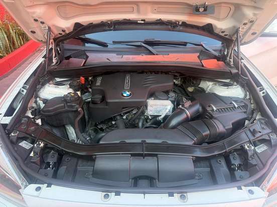BMW-X1-2014
