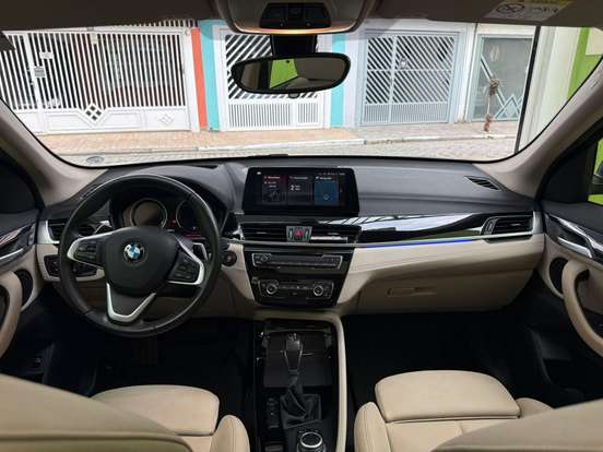 BMW-X1-2.0 16V TURBO ACTIVEFLEX SDRIVE20I X-LINE 4P AUTOMÁTICO BMW-X1-2021