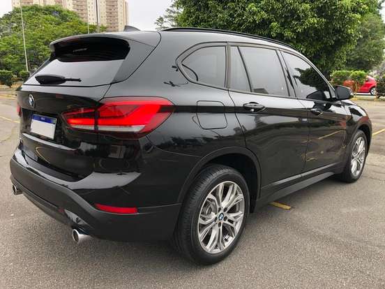 BMW-X1-2021
