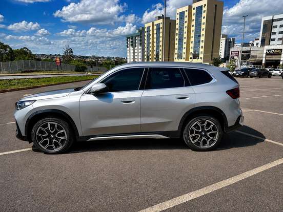 BMW-X1-2023