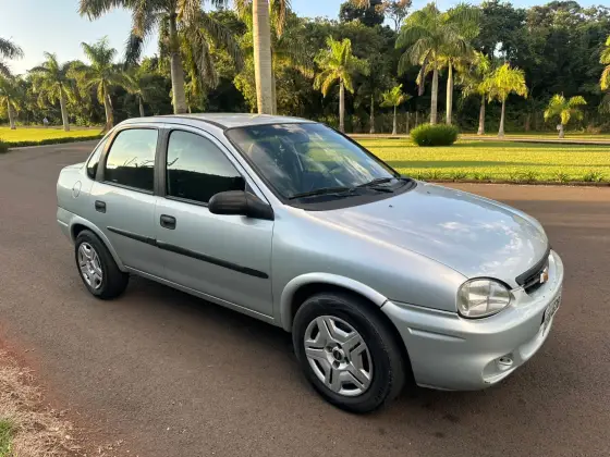 CHEVROLET CLASSIC 1.0 MPFI VHCE 8V FLEX 4P MANUAL CHEVROLET CLASSIC 1.0 MPFI VHCE 8V FLEX 4P MANUAL