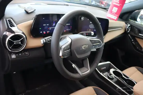 CHEVROLET-EQUINOX-2025