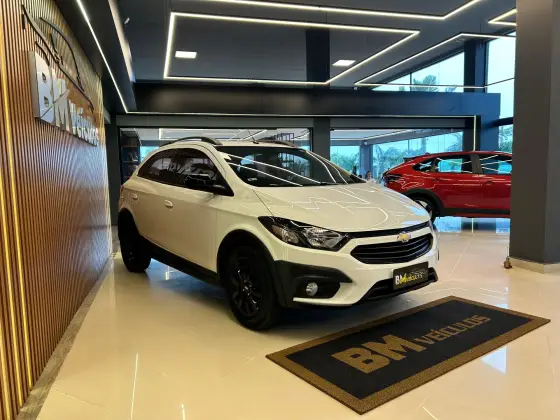 CHEVROLET ONIX 1.4 MPFI ACTIV 8V FLEX 4P AUTOMÁTICO