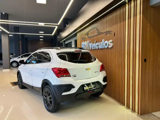 CHEVROLET-ONIX-2019