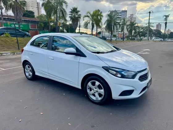 CHEVROLET ONIX 1.4 MPFI LT 8V FLEX 4P MANUAL CHEVROLET ONIX 1.4 MPFI LT 8V FLEX 4P MANUAL