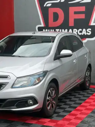CHEVROLET-ONIX-1.4 MPFI LTZ 8V FLEX 4P AUTOMÁTICO CHEVROLET-ONIX-2013