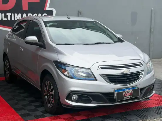 CHEVROLET-ONIX-2013