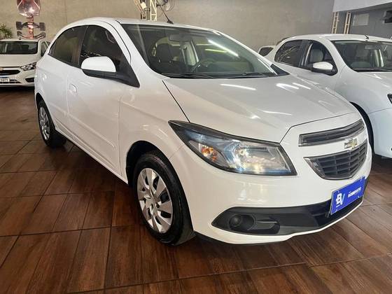 CHEVROLET ONIX 1.4 MPFI LT 8V FLEX 4P MANUAL