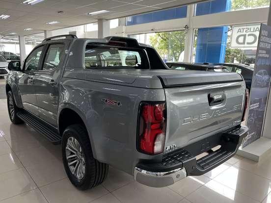CHEVROLET-S10-2.8 16V TURBO DIESEL HIGH COUNTRY CD 4X4 AUTOMÁTICO CHEVROLET-S10-2025