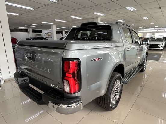 CHEVROLET-S10-2.8 16V TURBO DIESEL HIGH COUNTRY CD 4X4 AUTOMÁTICO CHEVROLET-S10-2025